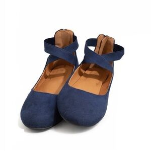 Refresh Navy Blue Flats with Tan Interior - Size 8.5